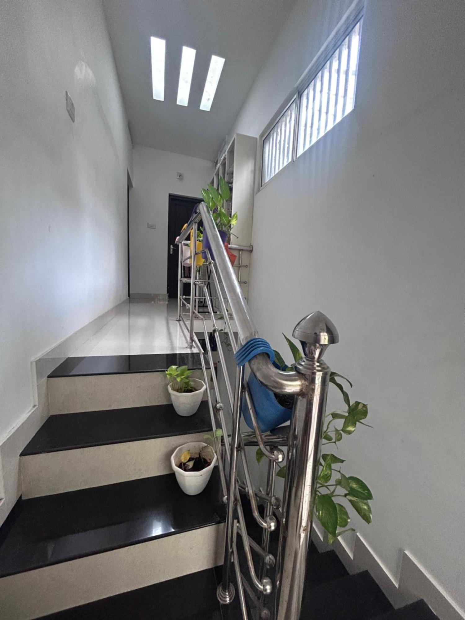 Chaithritha Ladies Homestay Thiruvananthapuram Eksteriør billede
